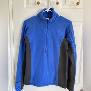 Columbia 1/2 zip fleece Jacket Side Panels, hand covers Size Small